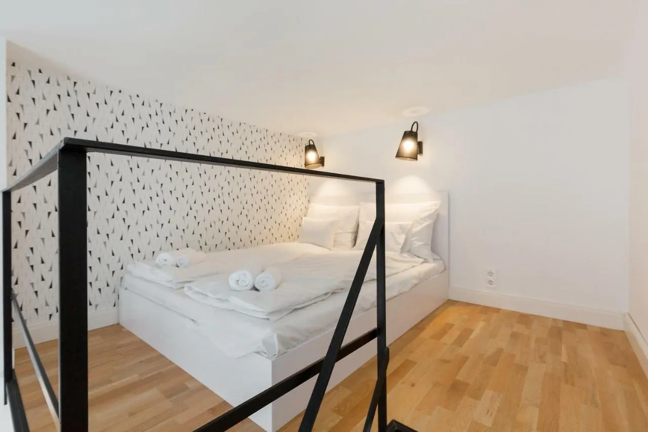 Leah Studios Budapest Hungary