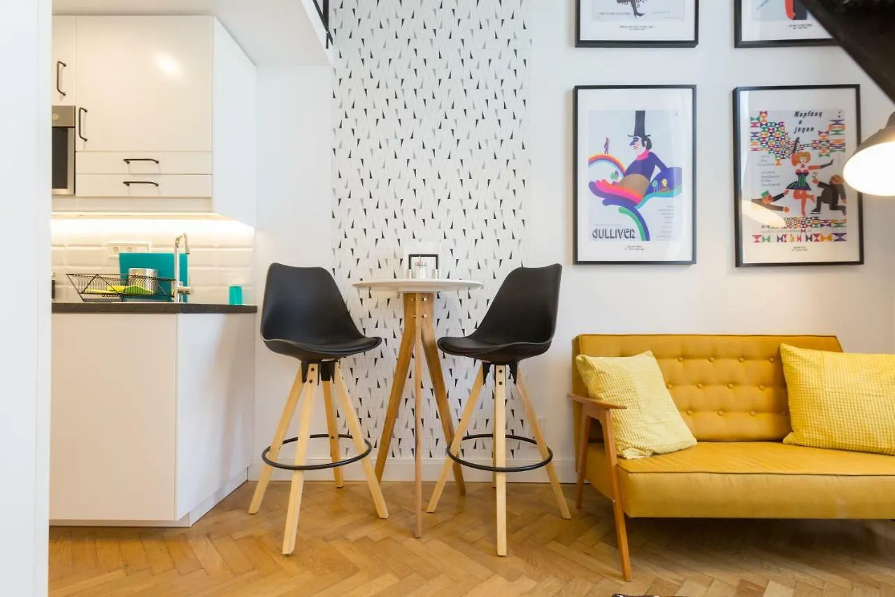Leah Studios Budapest Hungary