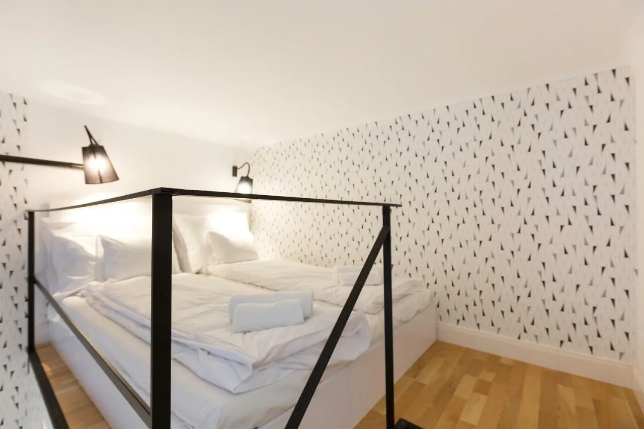 Leah Studios Budapest